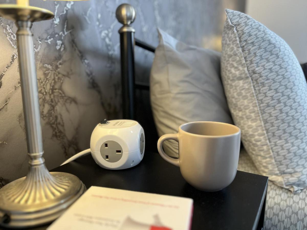 Modernised Central Wigan Townhouse Sleeps Up To 6 Εξωτερικό φωτογραφία