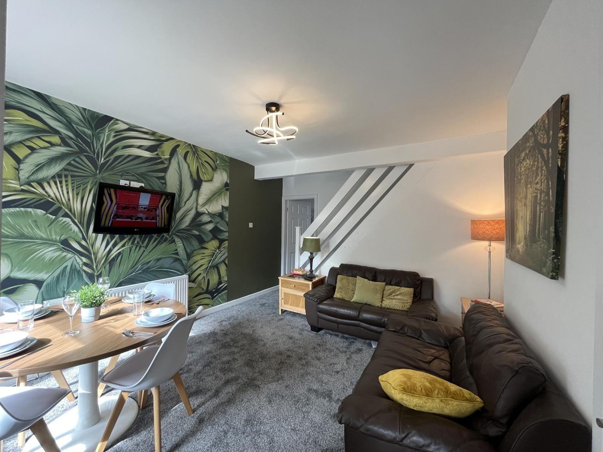 Modernised Central Wigan Townhouse Sleeps Up To 6 Εξωτερικό φωτογραφία